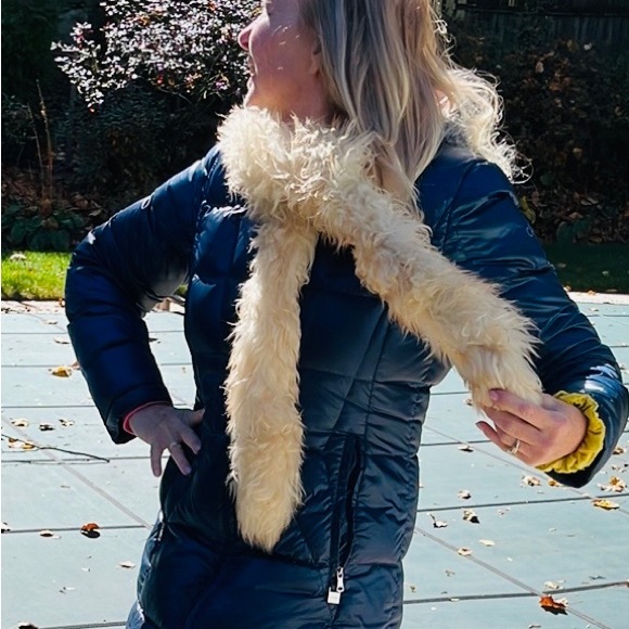 Italian Tuscan lamb real fur boa genuine  authentic fur beige  5ftx3.5” Vintage - Picture 3 of 11